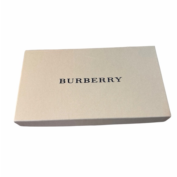 Burberry Candy Check Foldover Long Wallet (A229) - Picture 15 of 16